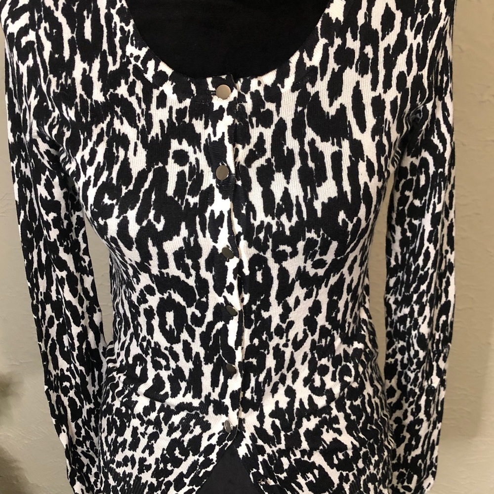 Premise Leopard Print Button Front Cardigan Small - image 3
